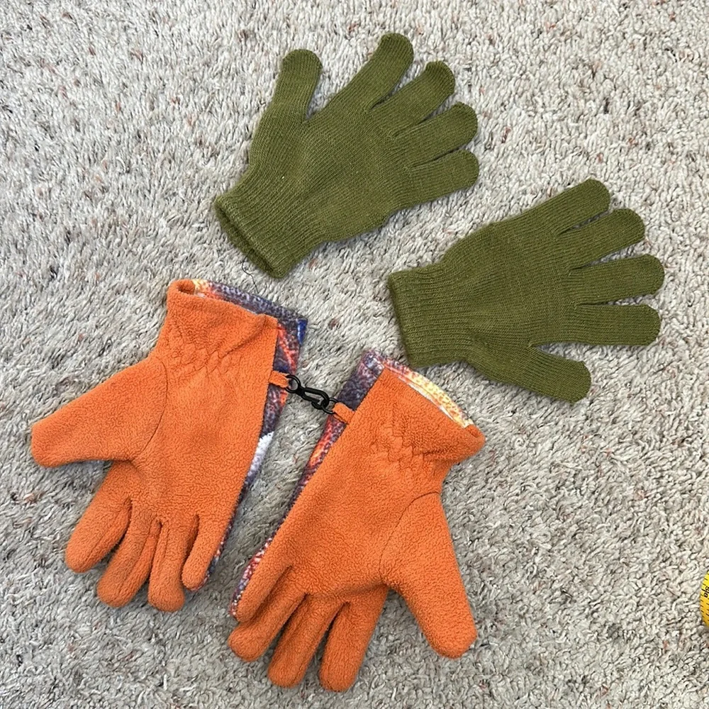 BOYS set of 2 gloves size XS power rangers